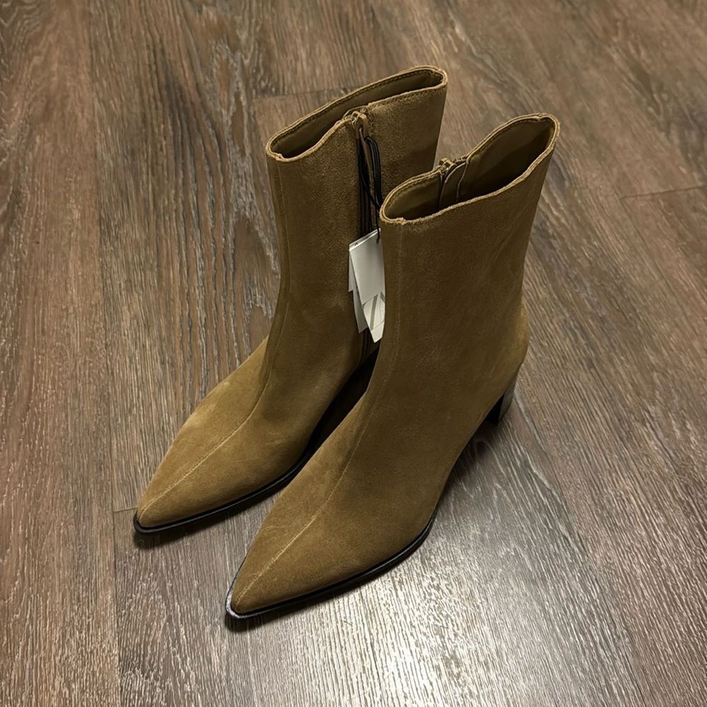 ZARA - MID-SHAFT SPLIT LEATHER ANKLE BOOTS SIZE 6.5